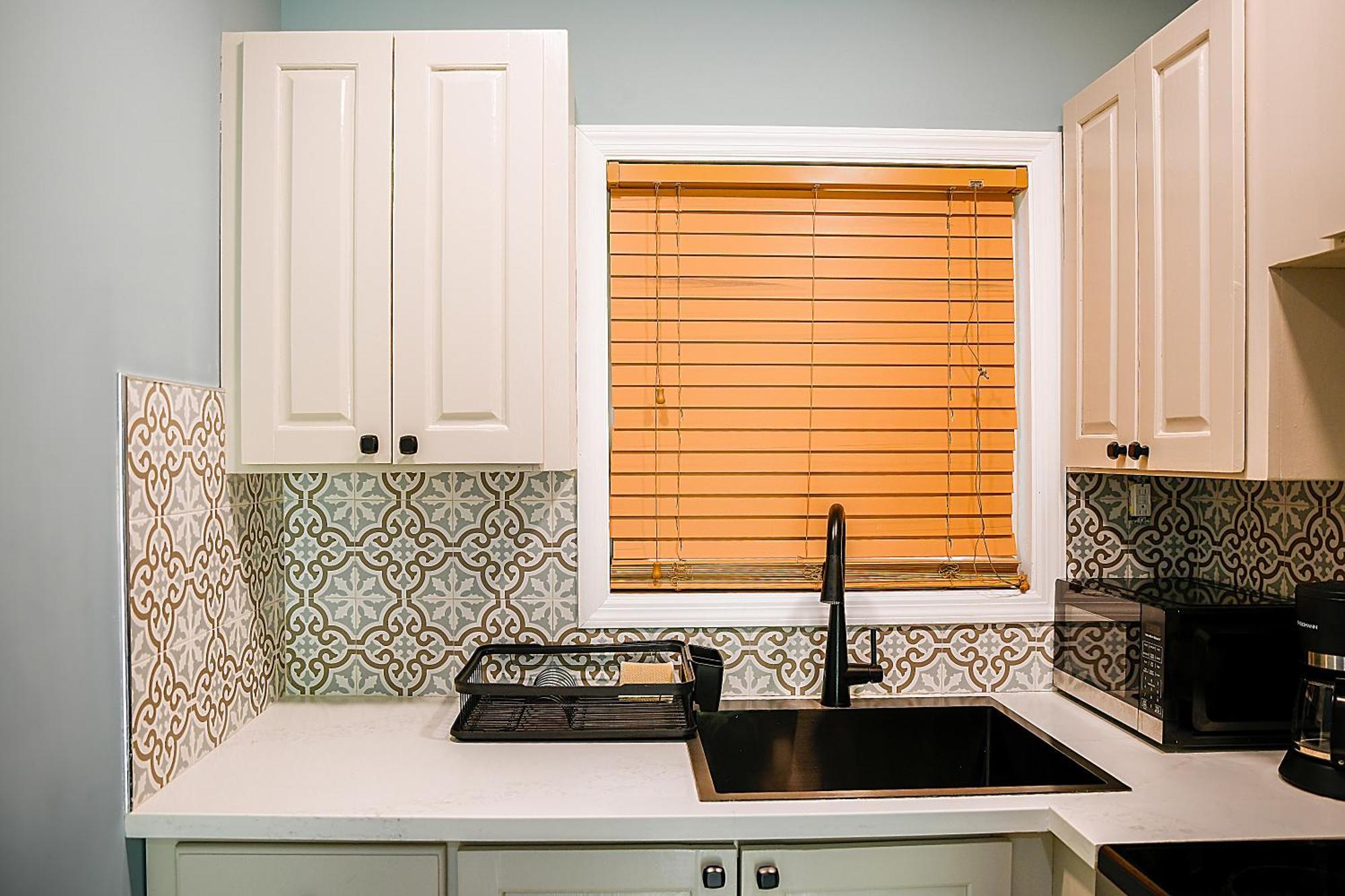 Sheer Bliss Beachview Apt #1 George Town Bagian luar foto